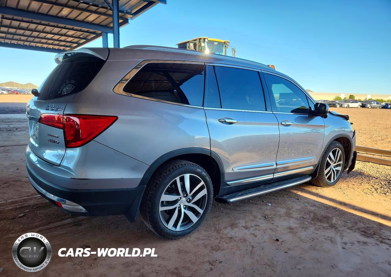 2016 Honda Pilot Touring VIN:5FNYF6H96GB004444 - 3