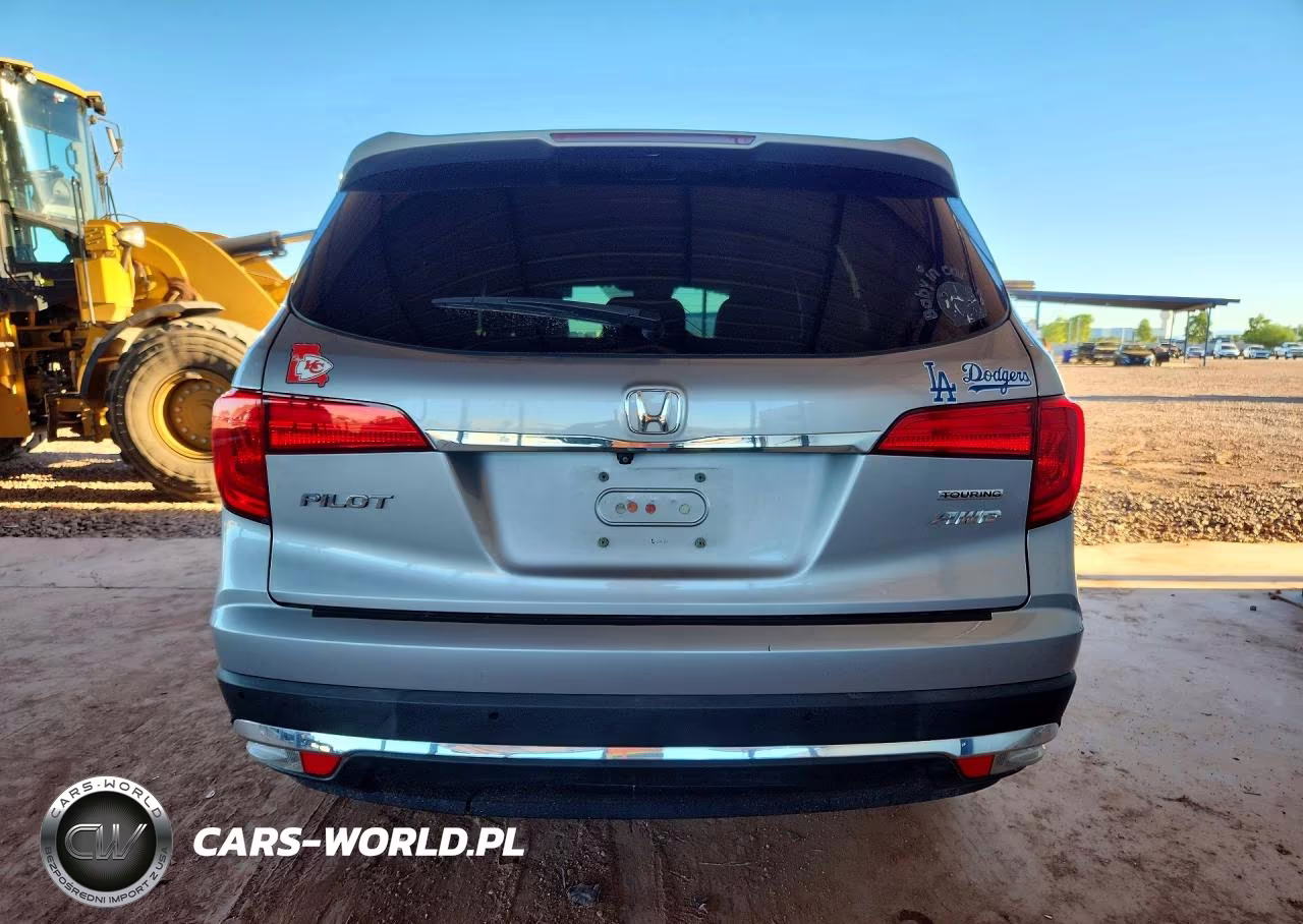 2016 Honda Pilot Touring VIN:5FNYF6H96GB004444 - 6