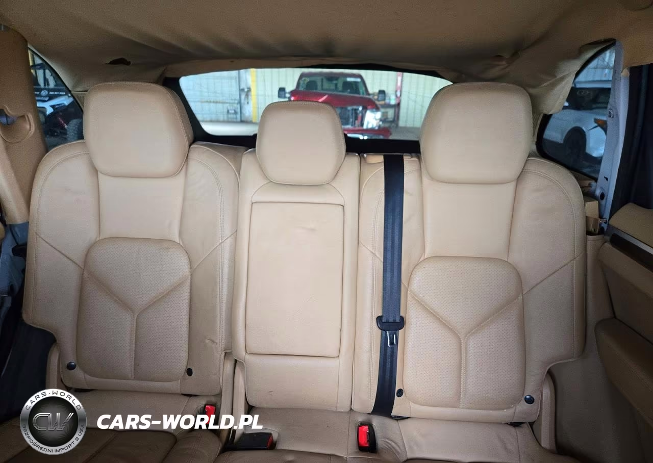 2012 Porsche Cayenne VIN:WP1AA2A27CLA06408 - 10