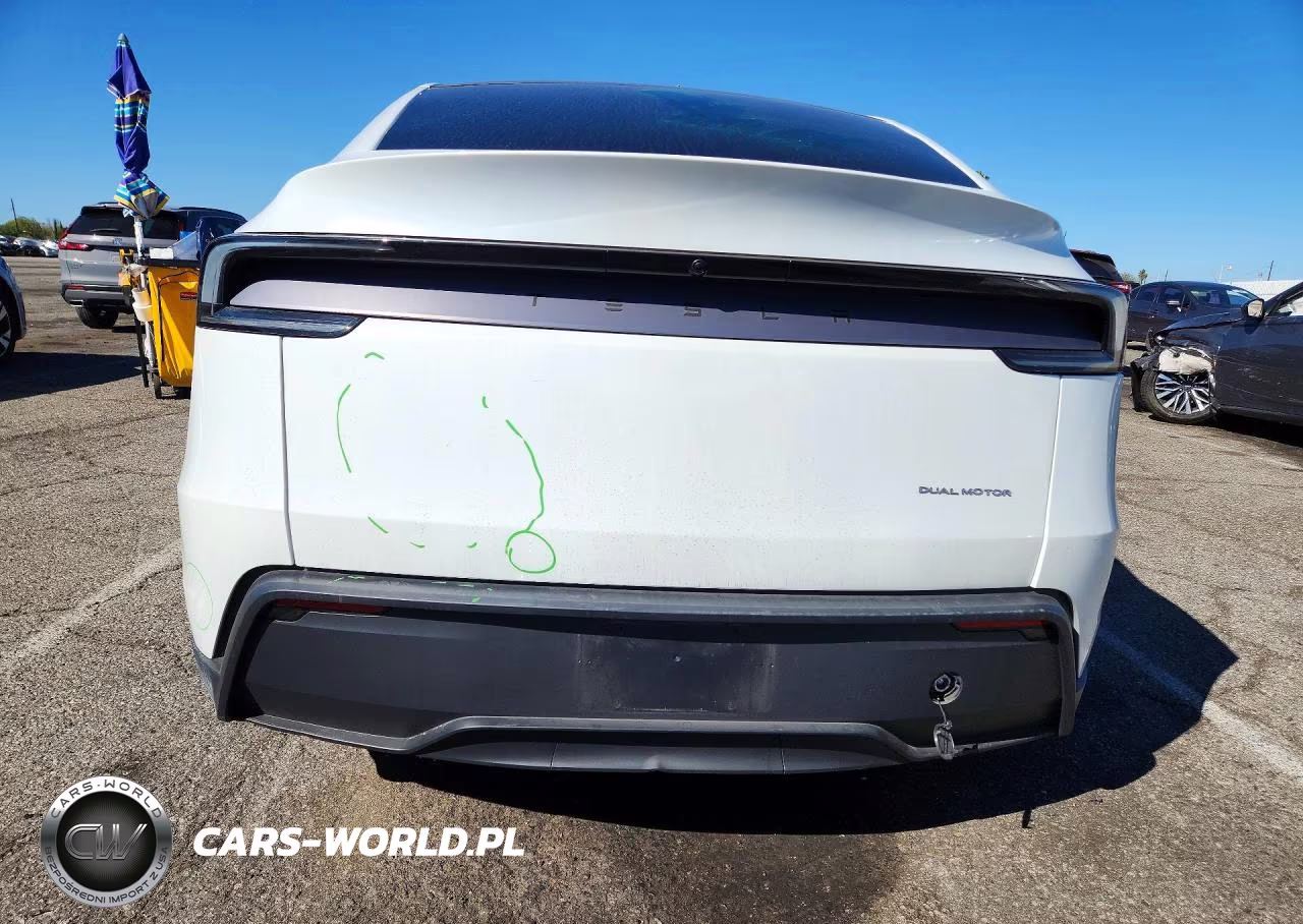 2026 Tesla Model Y VIN:7SAYGDEE5TF358262 - 6