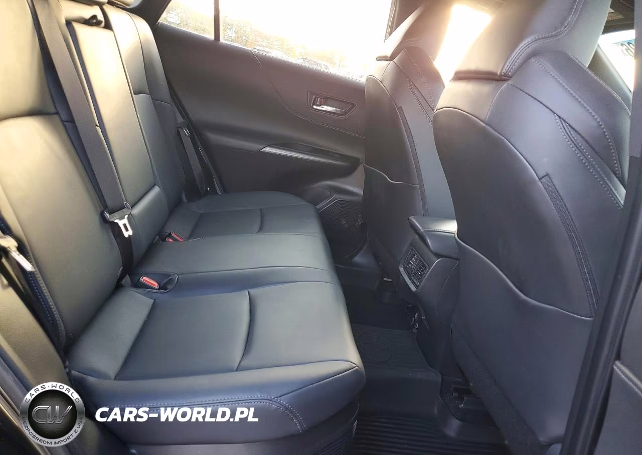 2024 Toyota Venza Nightshade Edition VIN:JTEAAAAH2RJ185540 - 11