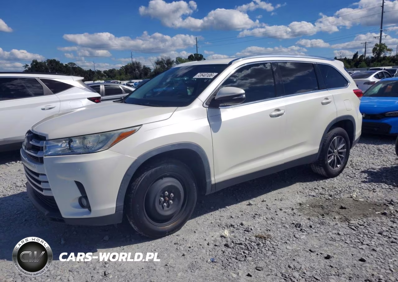 2019 Toyota Highlander Xle VIN:5TDKZRFH2KS572333 - 1