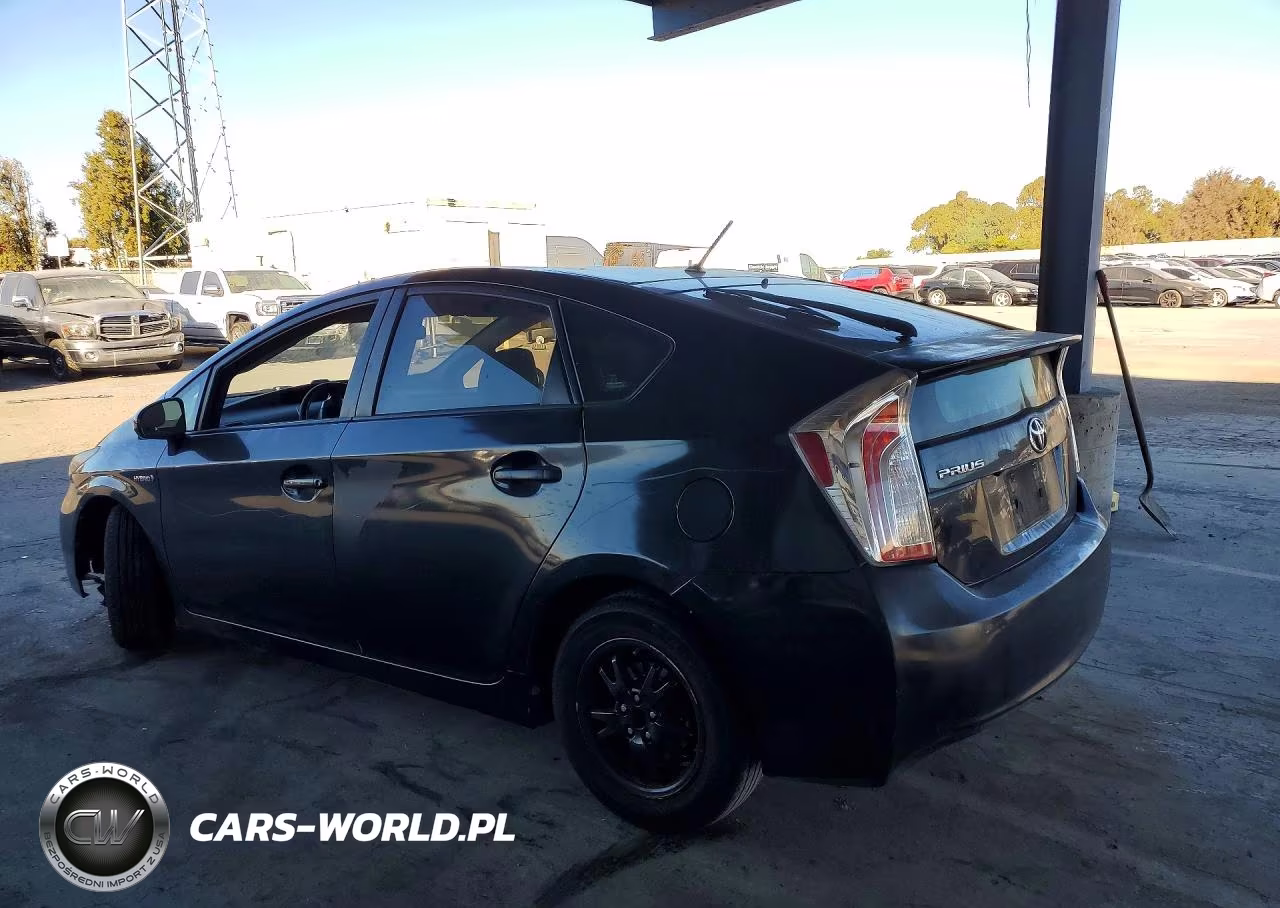 2015 Toyota Prius Two VIN:JTDKN3DU0F0467968 - 2