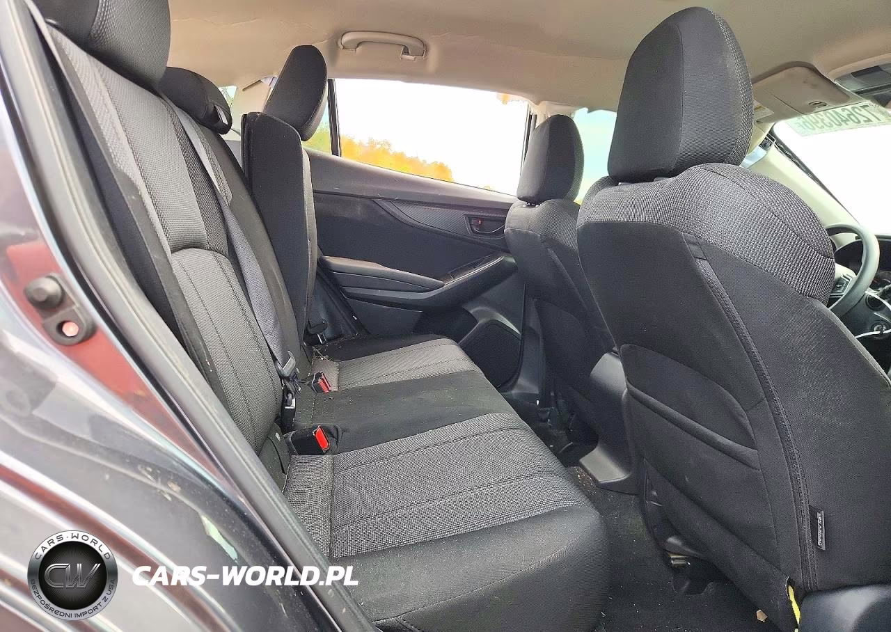 2018 Subaru Impreza VIN:4S3GTAA63J3748806 - 10