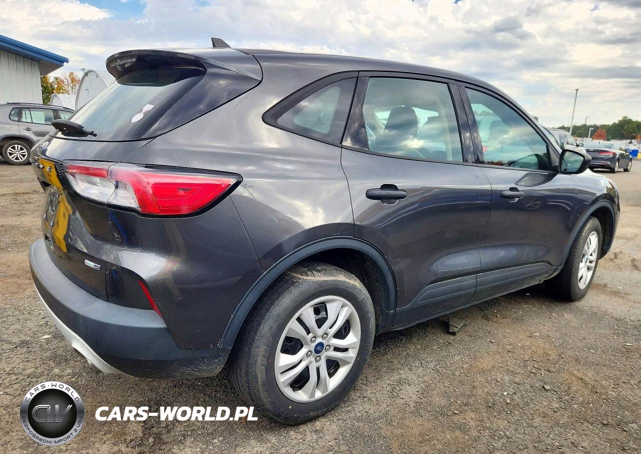 2020 Ford Escape S VIN:1FMCU9F65LUC17747 - 3