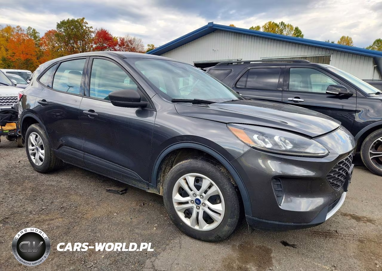 2020 Ford Escape S VIN:1FMCU9F65LUC17747 - 4