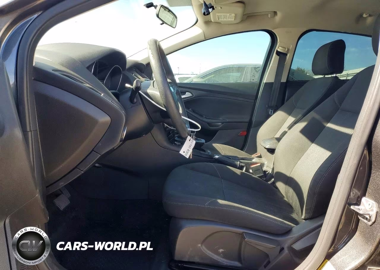 2016 Ford Focus Se VIN:1FADP3F27GL263169 - 7