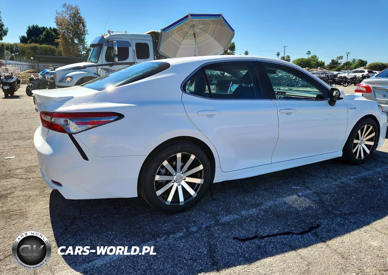 2018 Toyota Camry Hybrid Se VIN:4T1B21HK7JU006172 - 3