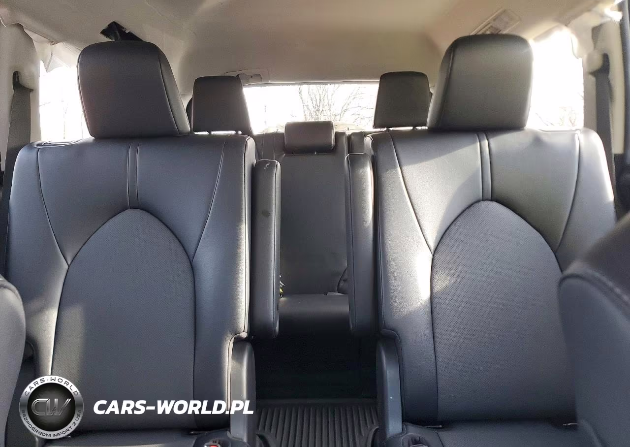 2024 Toyota Grand Highlander Xle VIN:5TDAAAB50RS014653 - 10