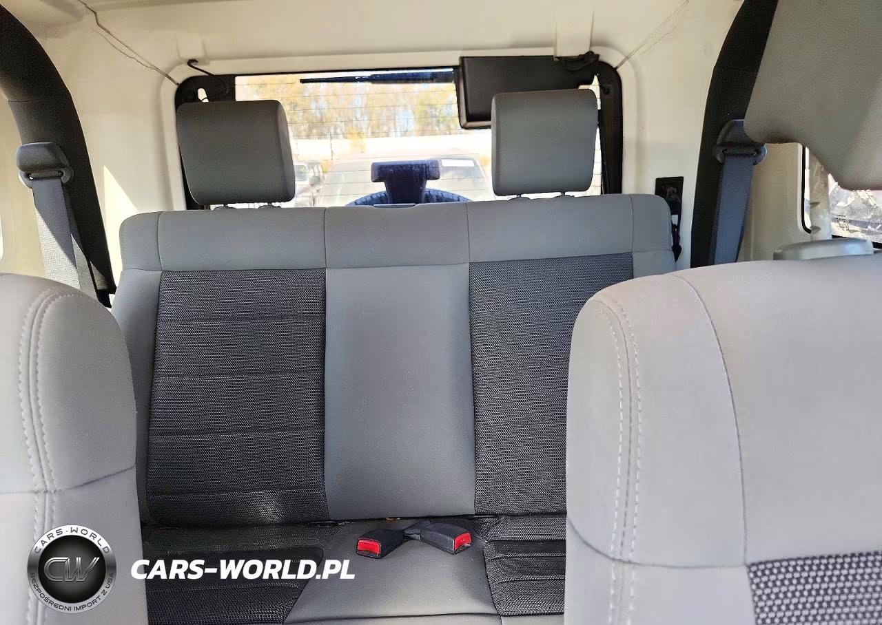 2010 Jeep Wrangler Sport VIN:1J4AA2D14AL134262 - 10