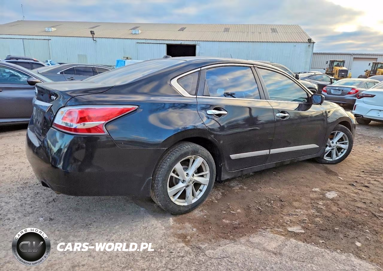2015 Nissan Altima 2.5 VIN:1N4AL3AP6FC203447 - 3