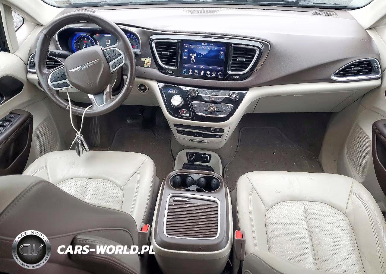 2018 Chrysler Pacifica Touring L Plus VIN:2C4RC1EG3JR131232 - 8
