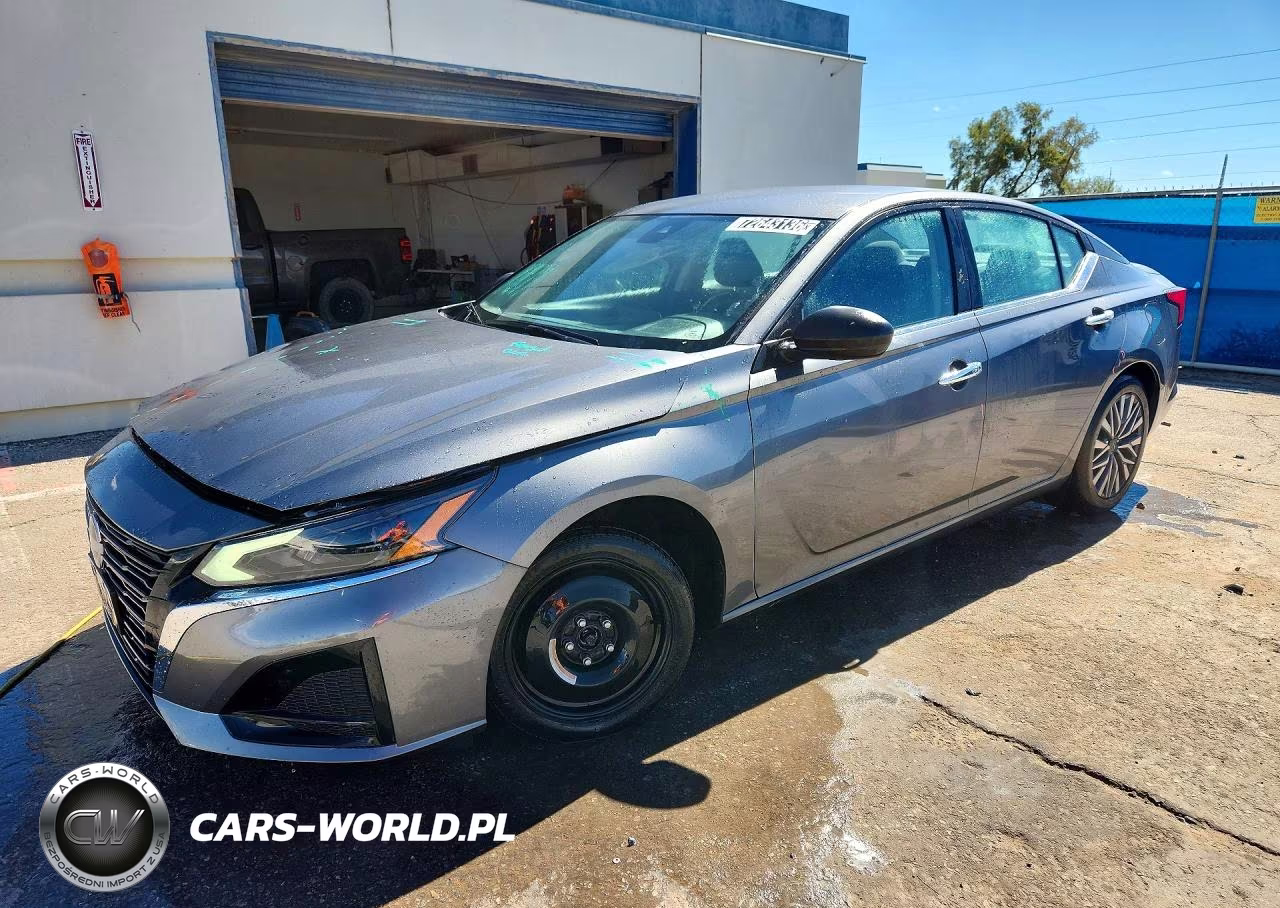 2025 Nissan Altima Sv – zdjęcie 1 z 12
