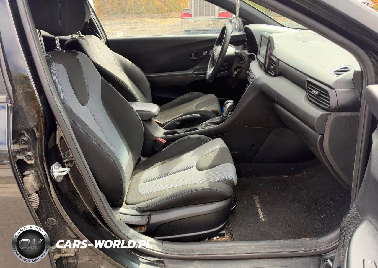 2019 Hyundai Veloster 2.0L VIN:KMHTG6AF9KU010676 - 5