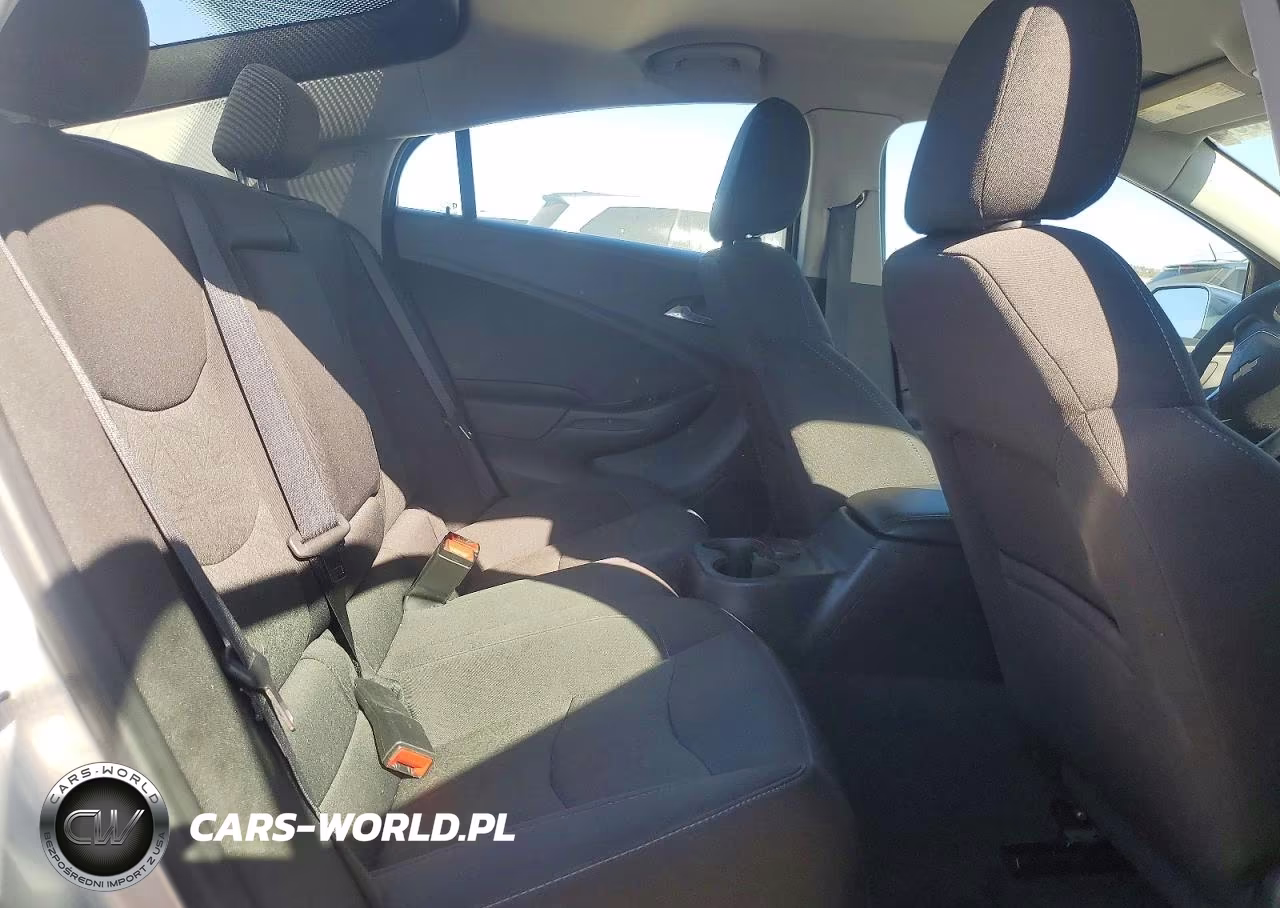2018 Chevrolet Volt Lt VIN:1G1RC6S59JU152775 - 10