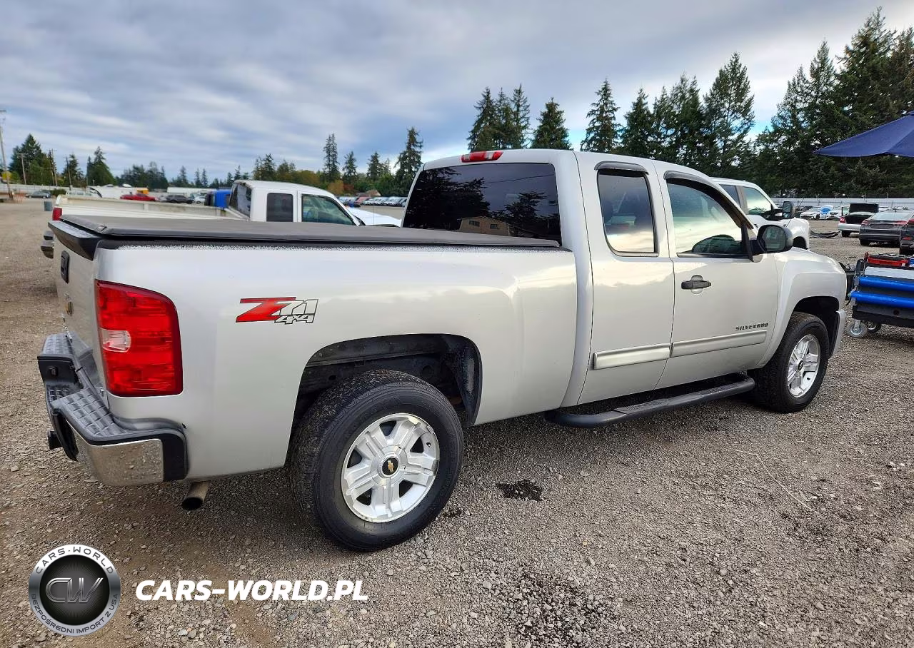 2011 Chevrolet Silverado K1500 Lt VIN:1GCRKSE32BZ109820 - 3