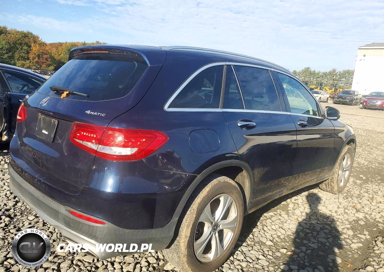 2017 Mercedes-Benz Glc 300 4Matic VIN:WDC0G4KB6HV011563 - 3