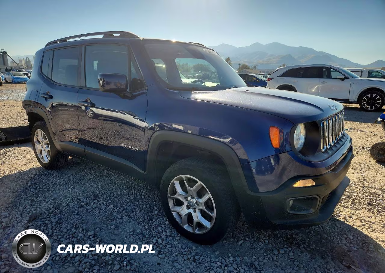 2017 Jeep Renegade Latitude VIN:ZACCJBBBXHPG63280 - 4