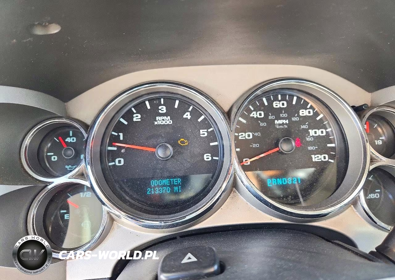 2008 Chevrolet Silverado C1500 VIN:2GCEC19JX81225444 - 9