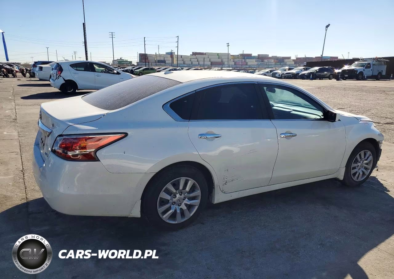 2014 Nissan Altima 2.5 S VIN:1N4AL3AP5EN242744 - 3