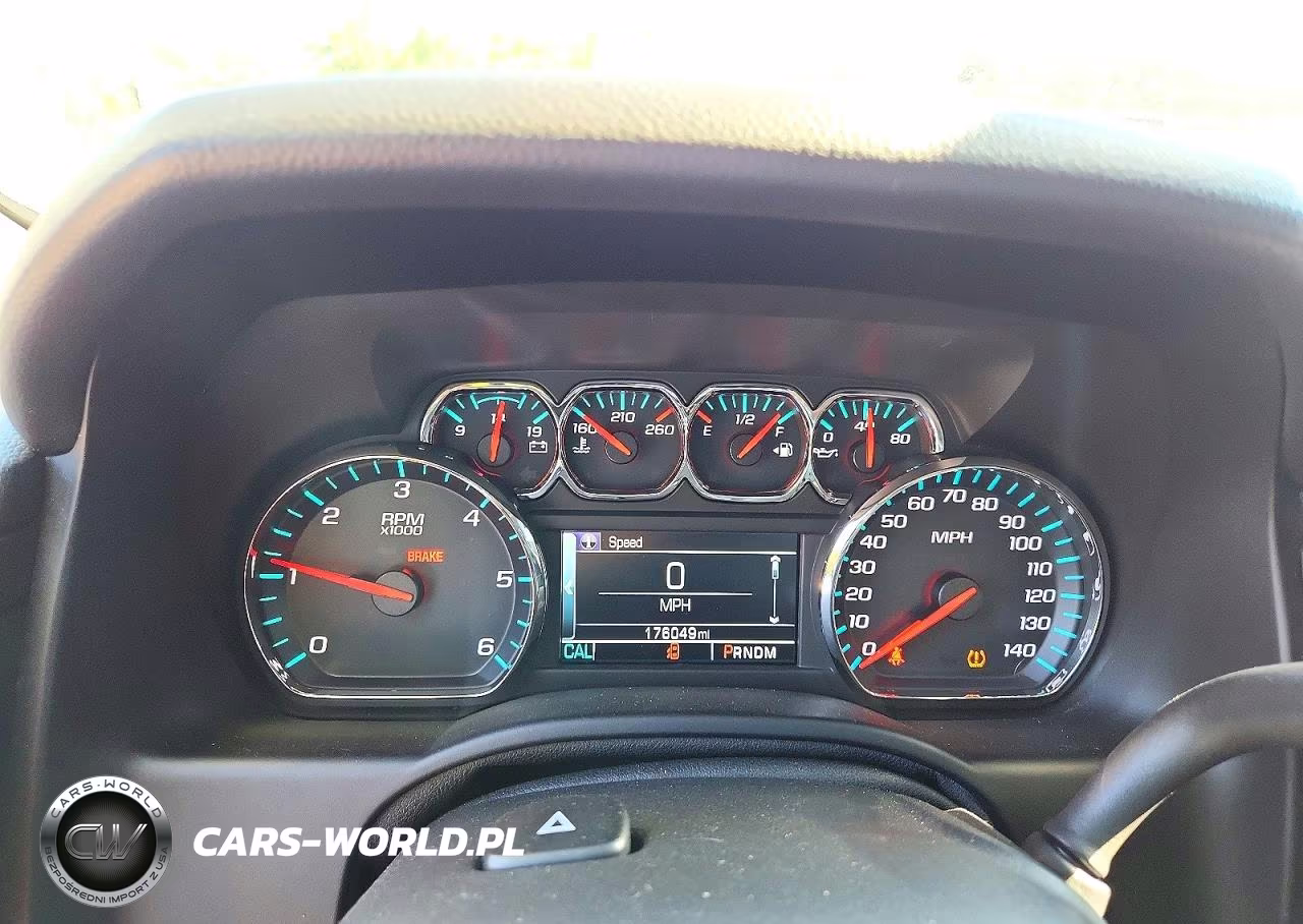 2016 Chevrolet Suburban Lt VIN:1GNSKHKC3GR127069 - 9