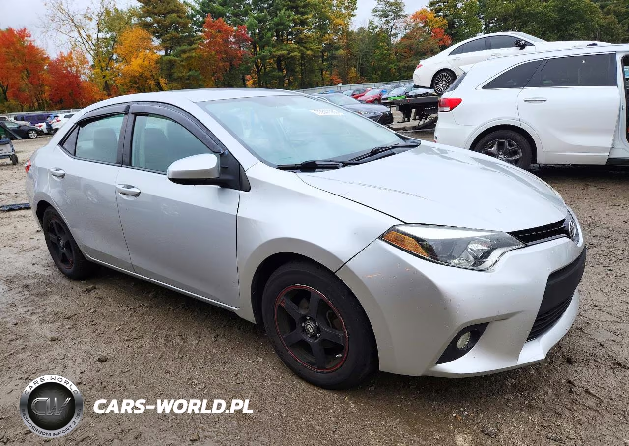 2014 Toyota Corolla Le VIN:5YFBURHE1EP076356 - 4