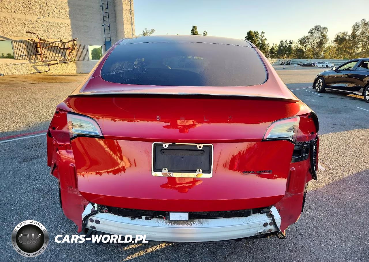 2021 Tesla Model Y VIN:5YJYGDEF9MF197115 - 6