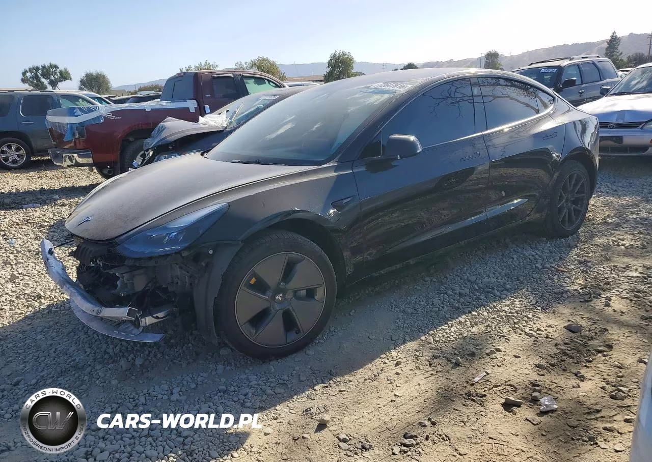 2022 Tesla Model 3 – zdjęcie 1 z 13