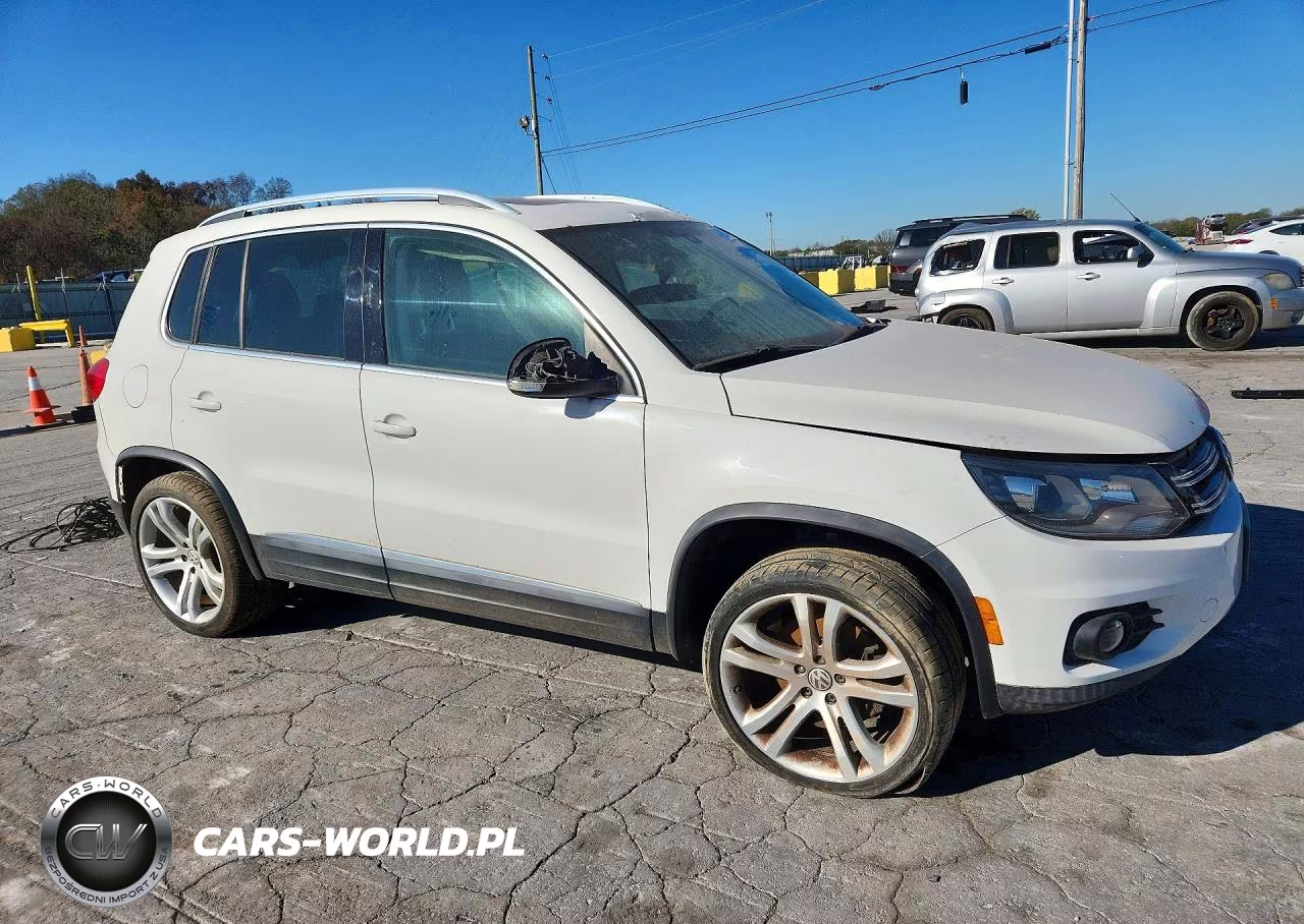 2013 Volkswagen Tiguan Sel VIN:WVGAV7AX7DW534427 - 4