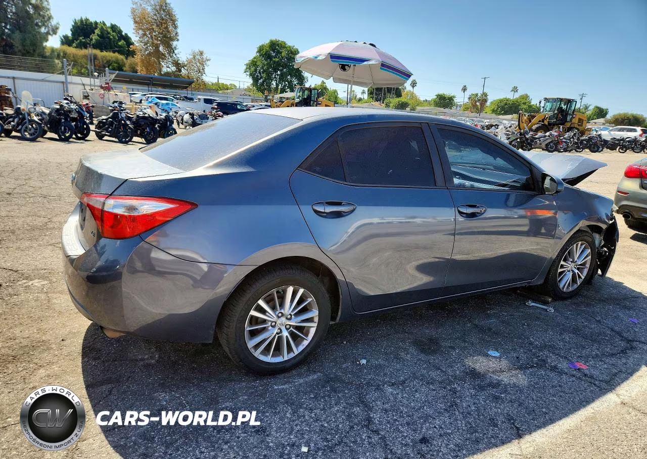 2014 Toyota Corolla Le Plus VIN:5YFBURHE8EP159881 - 3