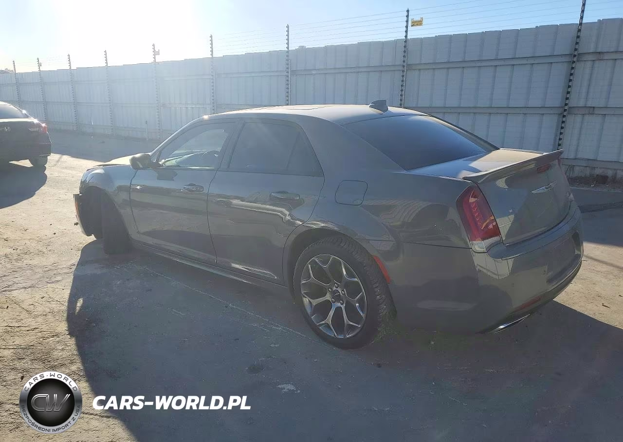 2017 Chrysler 300 S VIN:2C3CCABG2HH526811 - 2