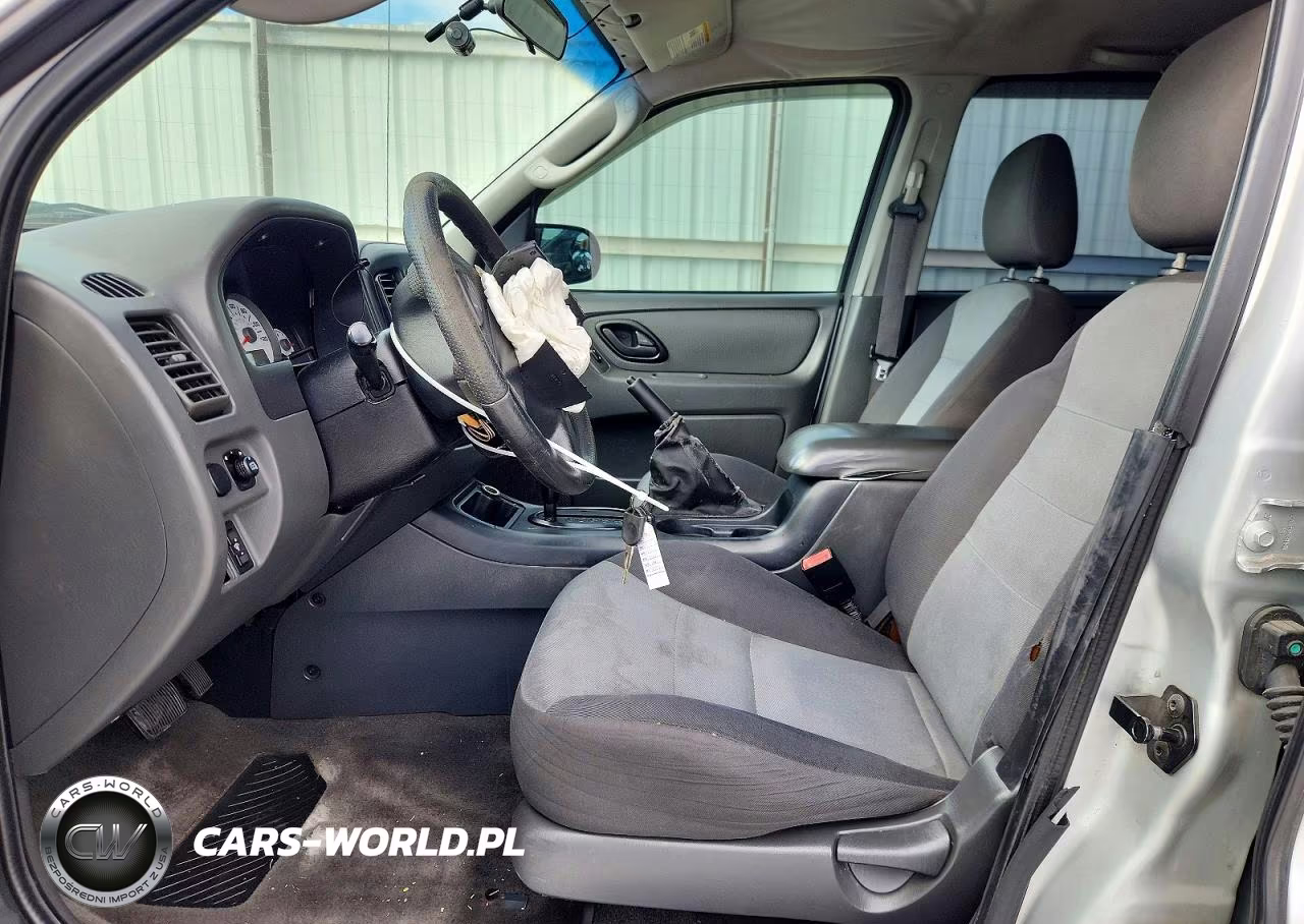 2005 Ford Escape Xls VIN:1FMYU02Z55KD99742 - 7