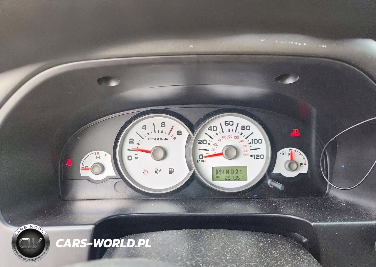 2005 Ford Escape Xls VIN:1FMYU02Z55KD99742 - 9