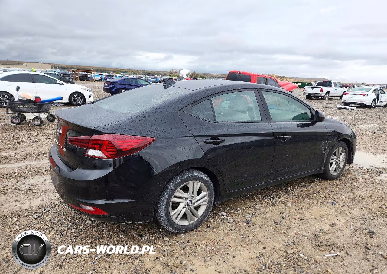 2019 Hyundai Elantra Sel VIN:KMHD84LF3KU838709 - 3