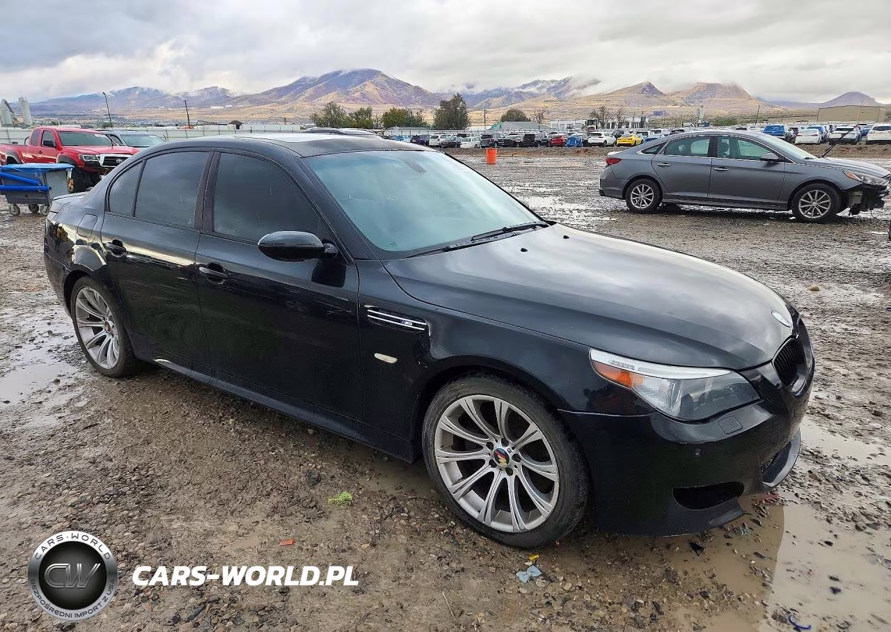 2006 BMW M5 VIN:WBSNB93556B581903 - 4