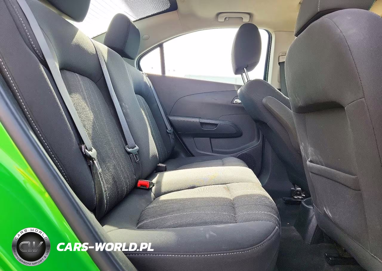 2015 Chevrolet Sonic Lt VIN:1G1JC5SB0F4161093 - 10