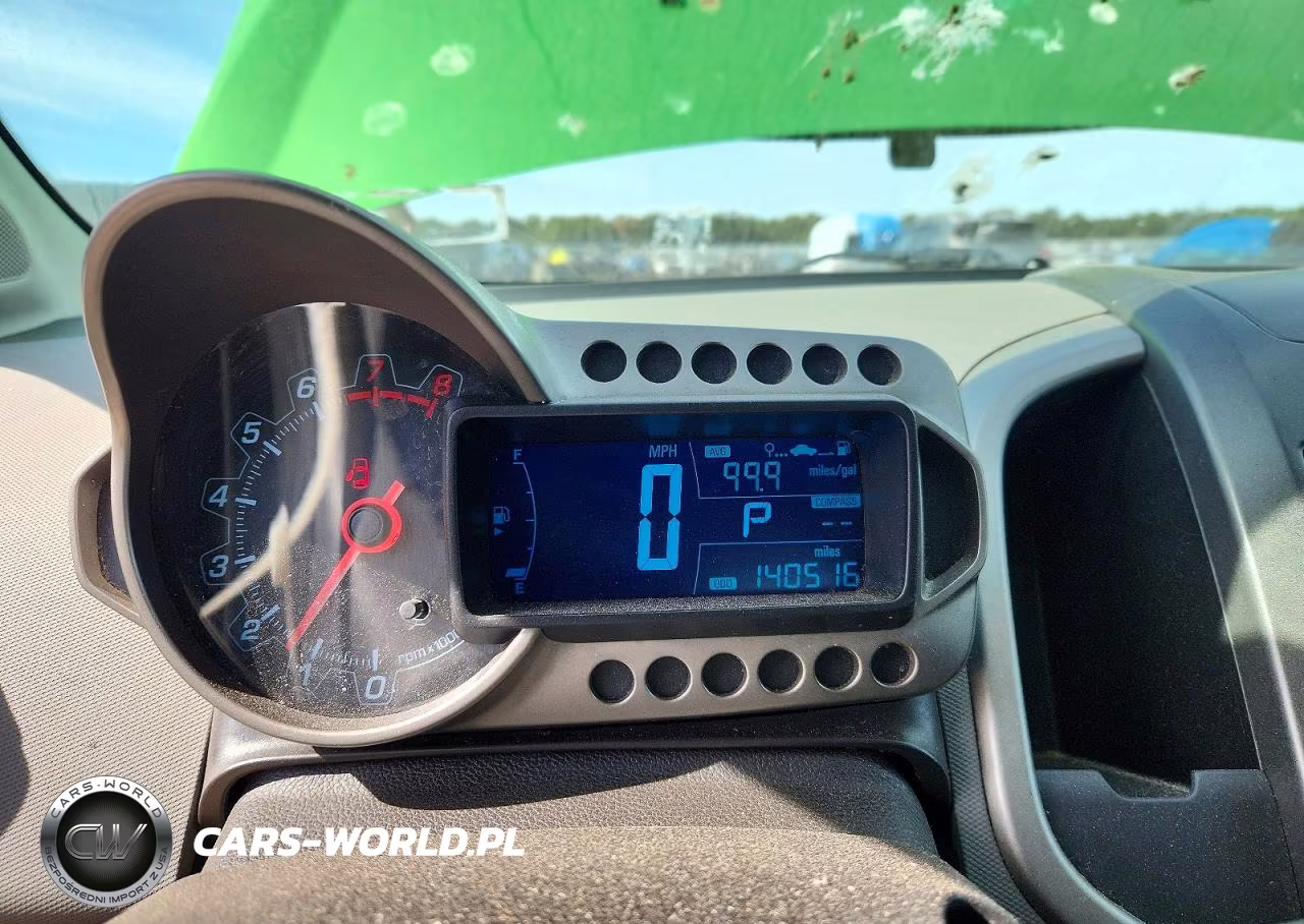 2015 Chevrolet Sonic Lt VIN:1G1JC5SB0F4161093 - 9