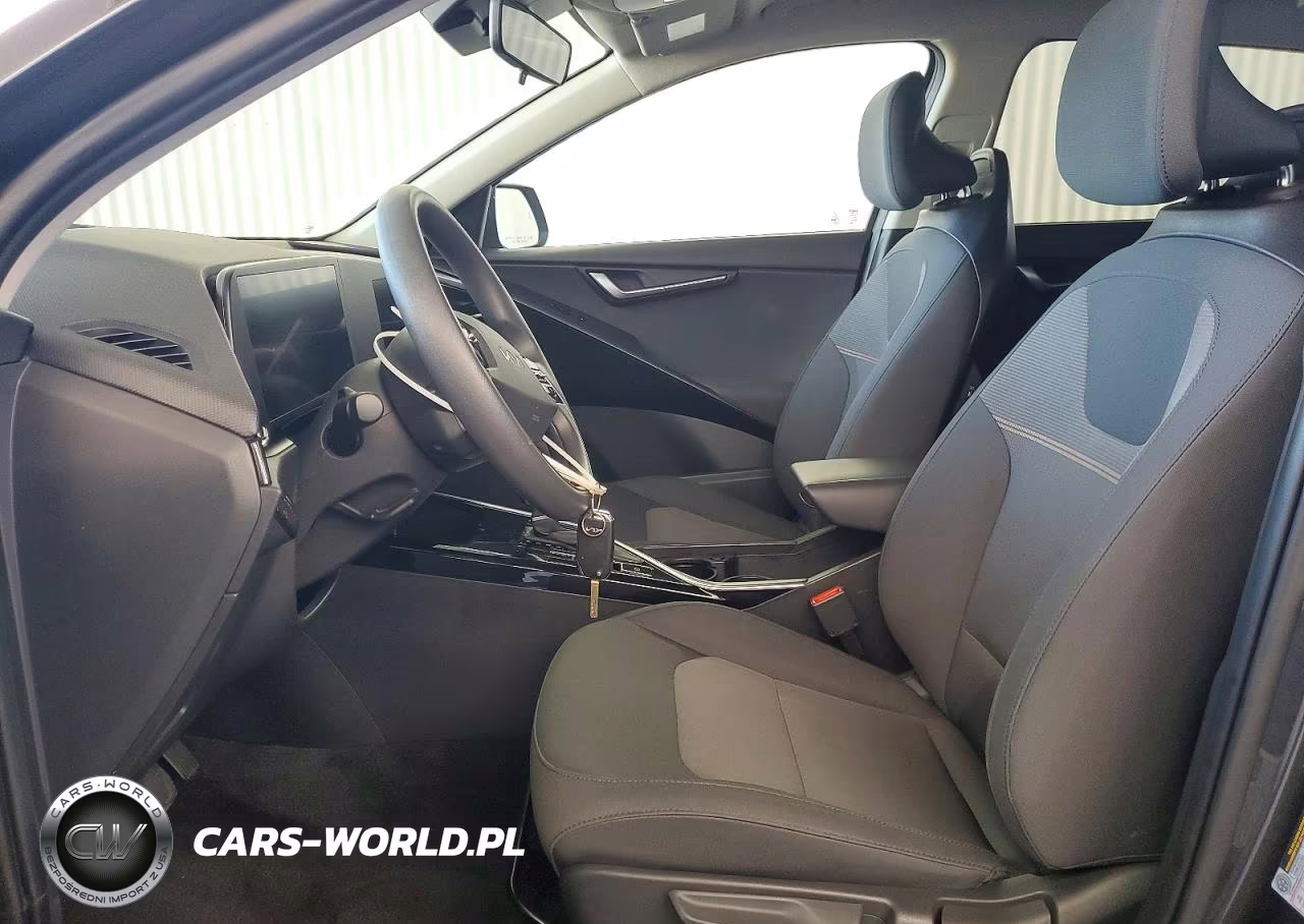 2026 Kia Niro Lx VIN:KNDCP3LE4T5325324 - 7