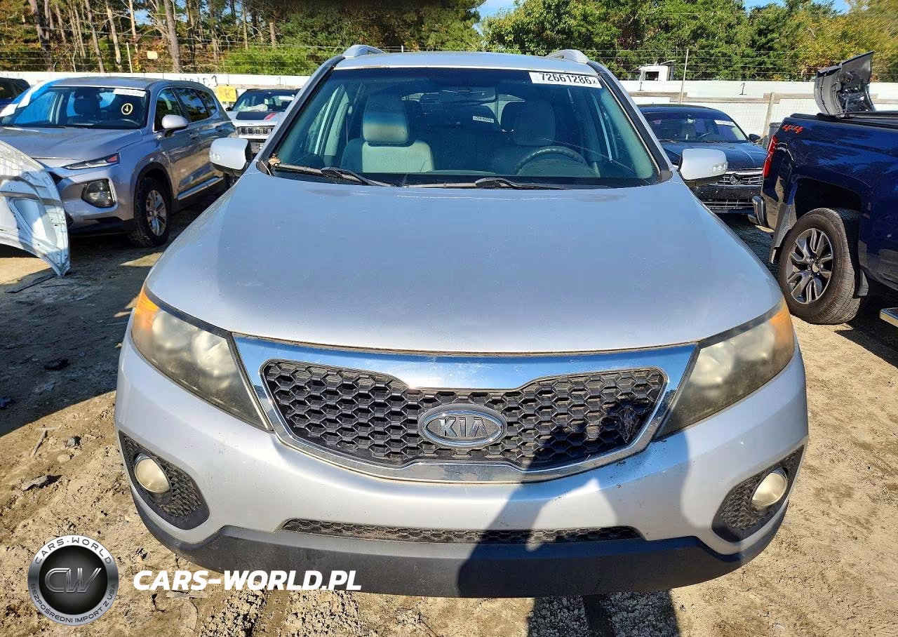 2011 Kia Sorento Lx VIN:5XYKT4A13BG038852 - 5