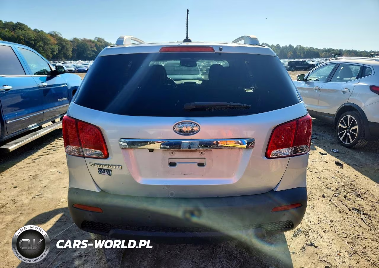 2011 Kia Sorento Lx VIN:5XYKT4A13BG038852 - 6