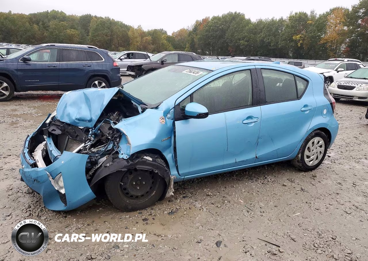 2016 Toyota Prius C Two