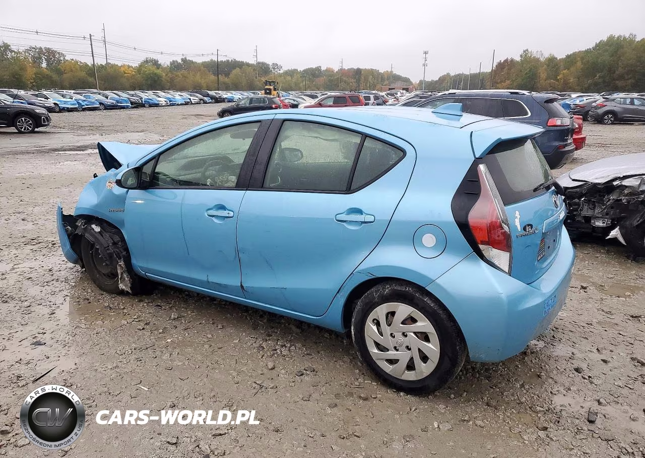 2016 Toyota Prius C Two VIN:JTDKDTB35G1133024 - 2