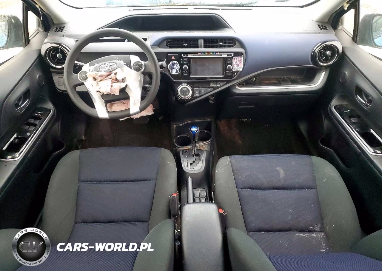 2016 Toyota Prius C Two VIN:JTDKDTB35G1133024 - 8
