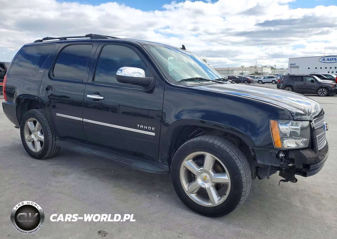 2011 Chevrolet Tahoe C1500 Ltz VIN:1GNSCCE00BR145958 - 4