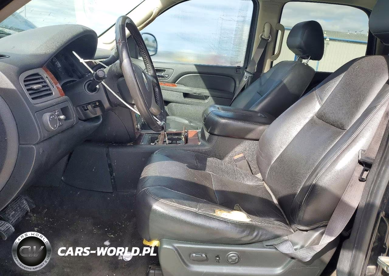 2011 Chevrolet Tahoe C1500 Ltz VIN:1GNSCCE00BR145958 - 7