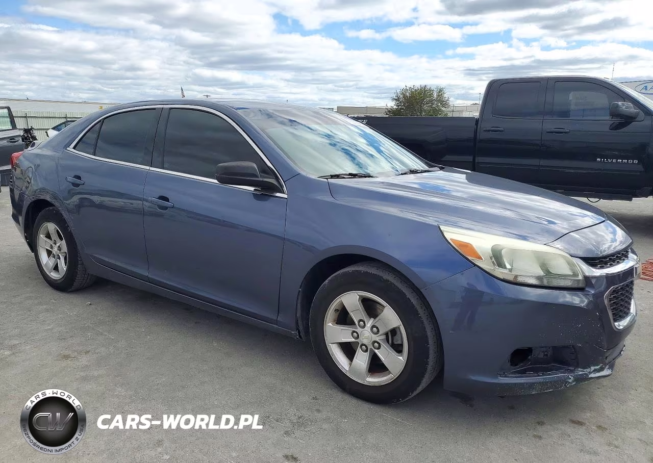 2015 Chevrolet Malibu Ls VIN:1G11B5SL6FF211737 - 4