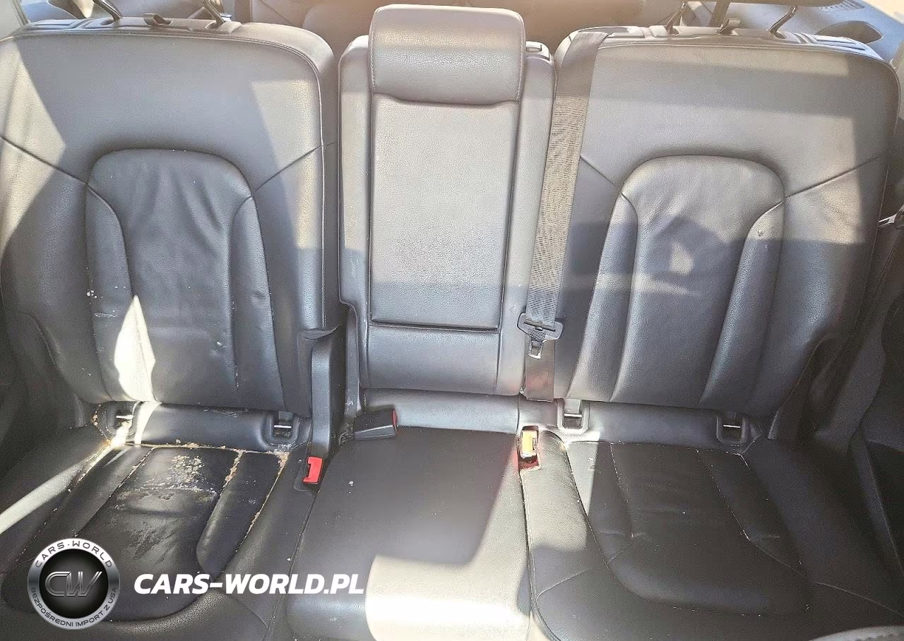 2010 Audi Q7 Premium Plus VIN:WA1LYAFE0AD000406 - 10