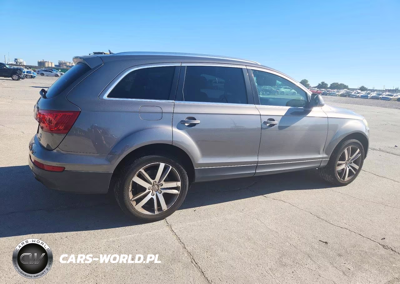 2010 Audi Q7 Premium Plus VIN:WA1LYAFE0AD000406 - 3