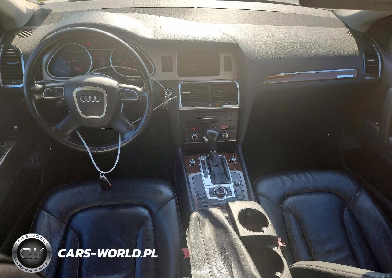 2010 Audi Q7 Premium Plus VIN:WA1LYAFE0AD000406 - 8
