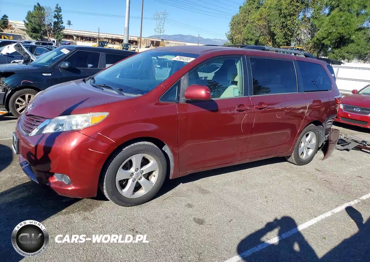 2015 Toyota Sienna Le